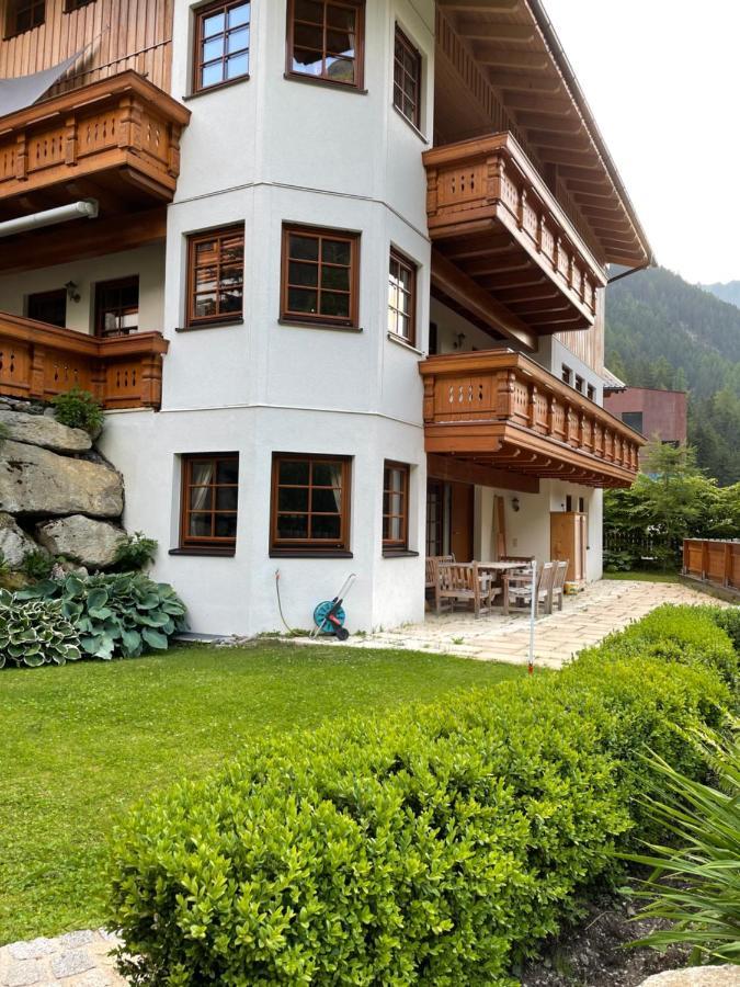 Haus am Steinbockzentrum St. Leonhard im Pitztal Exterior foto